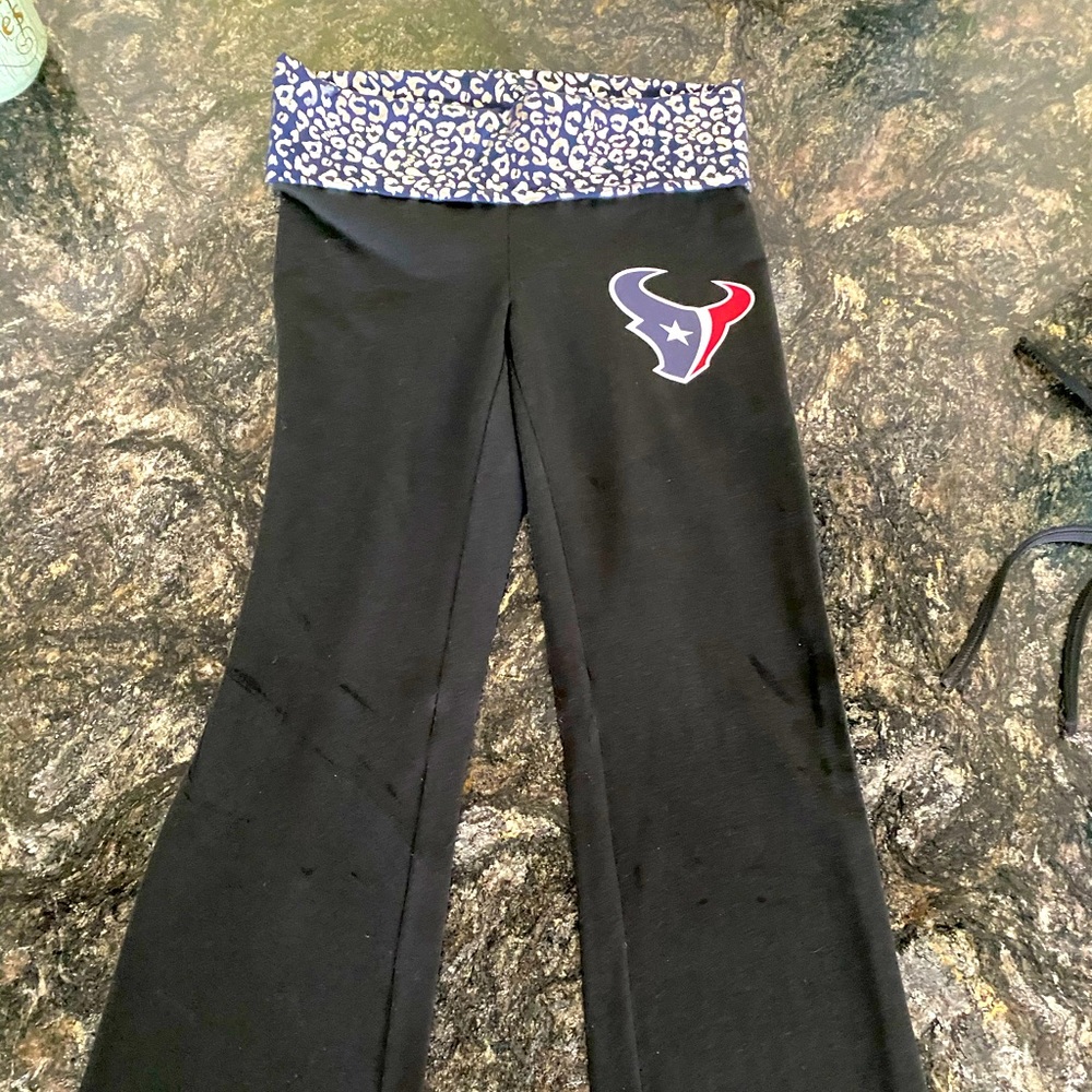 Victoria Secret Texan Black Leggings. Size XS